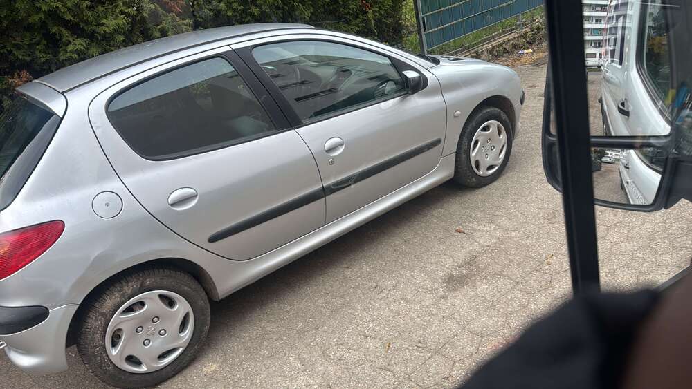 Peugeot 206 141.000 km 1.000 &euro; Mönchengladbach, Stadt 41238