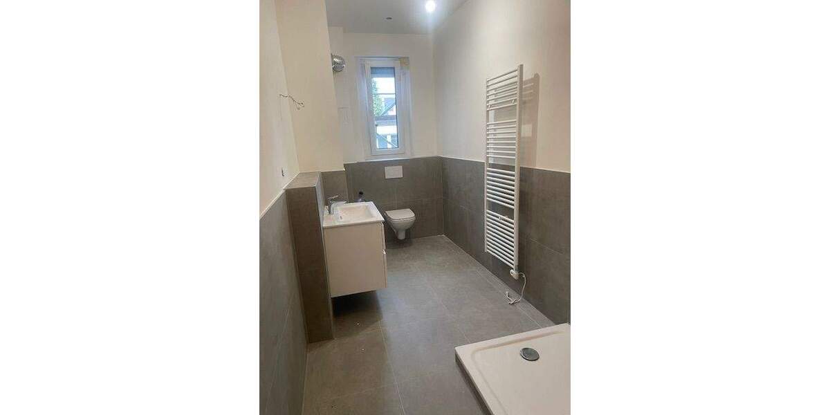 Etagenwohnung Mönchengladbach Windberg - 5 Zimmer, 119 m&sup2;, 1.700&euro; | Angebot:25769706