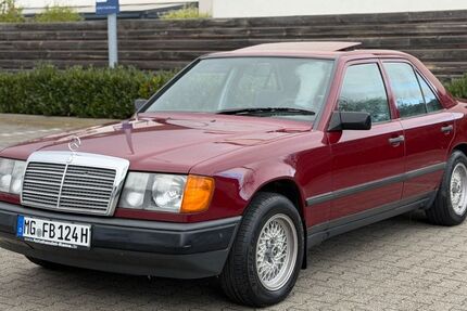 Mercedes-Benz E 200 93.600 km 5.350 &euro; Mönchengladbach 41063