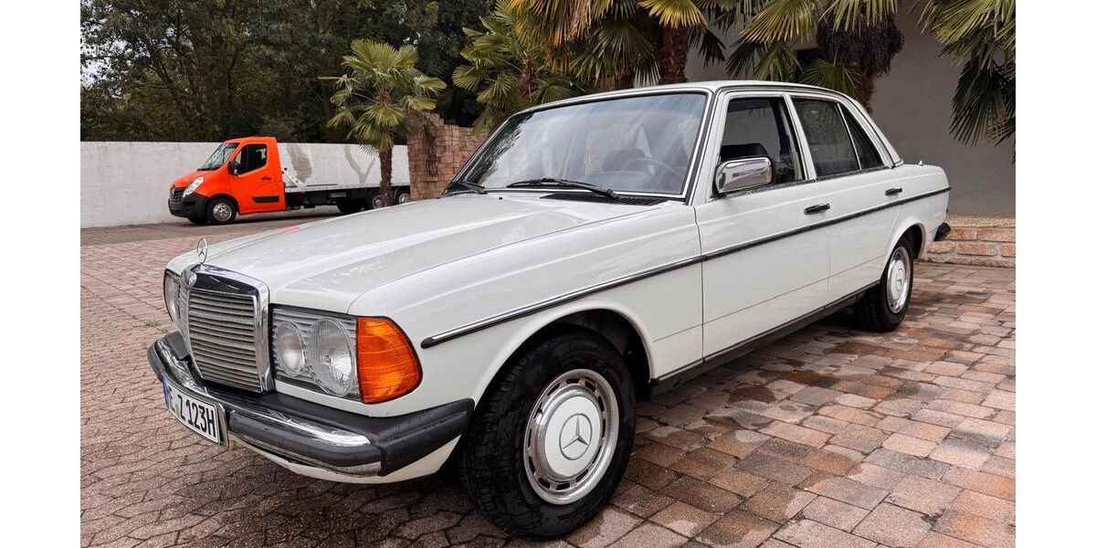 Mercedes-Benz 200 246.483 km 12.900 &euro; Langenfeld 40764