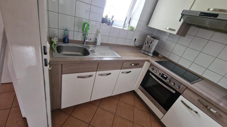 Etagenwohnung Krefeld Hüls - 2 Zimmer, 62 m&sup2;, 500&euro; | Angebot:26648935