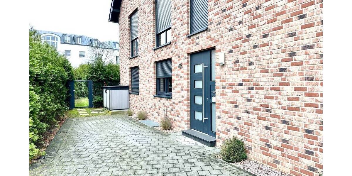 Einfamilienhaus Neuss Stadionviertel - 7 Zimmer, 255 m&sup2;, 998.000&euro; | Angebot:26657257