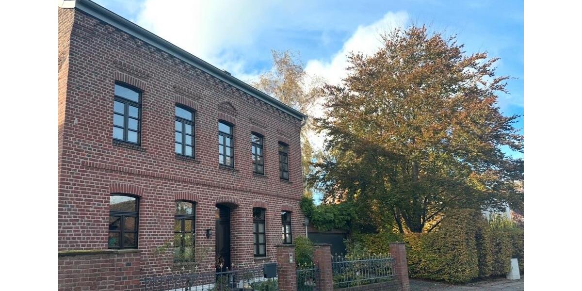 Einfamilienhaus Mönchengladbach West - 7 Zimmer, 290 m&sup2;, 3.360&euro; | Angebot:26126569