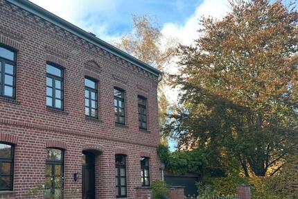 Haus Mönchengladbach West - 7 Zimmer, 290 m&sup2;, 3.360&euro; | Angebot:26126569