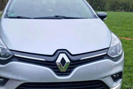 Renault Clio 85.905 km 9.000 &euro; Neuss 41470