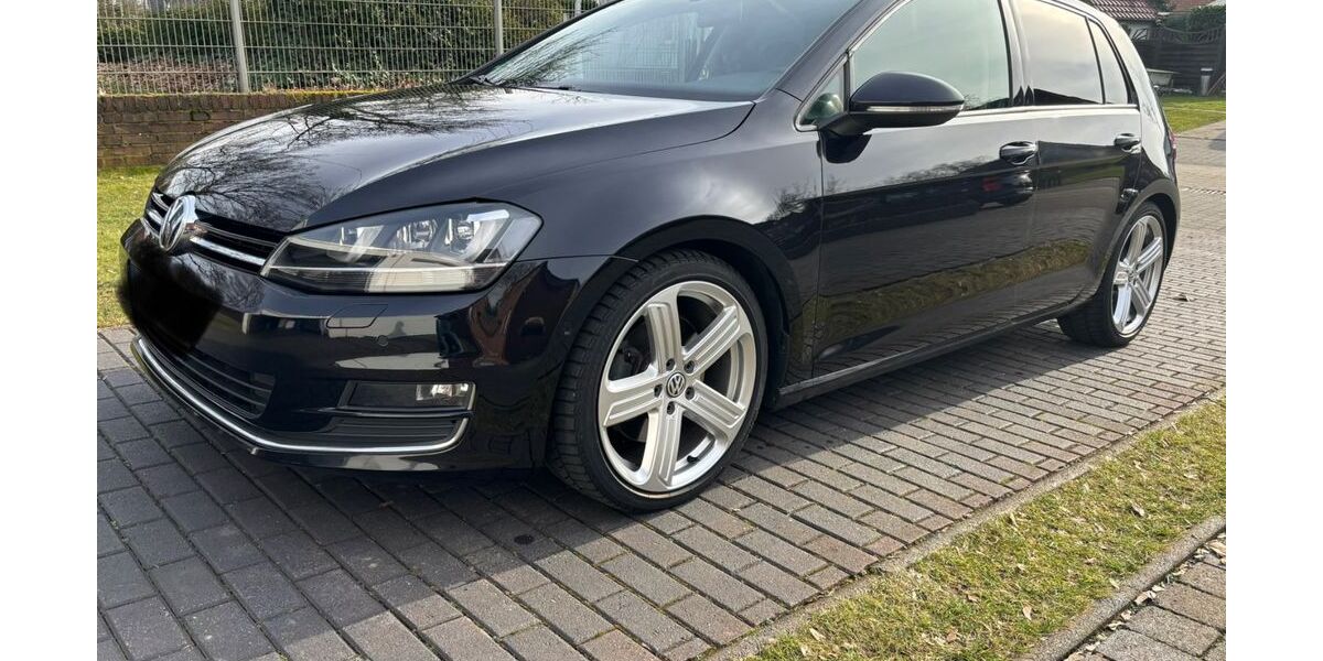 VW Golf 230.000 km 7.990 &euro; Kamp-Lintfort 47475