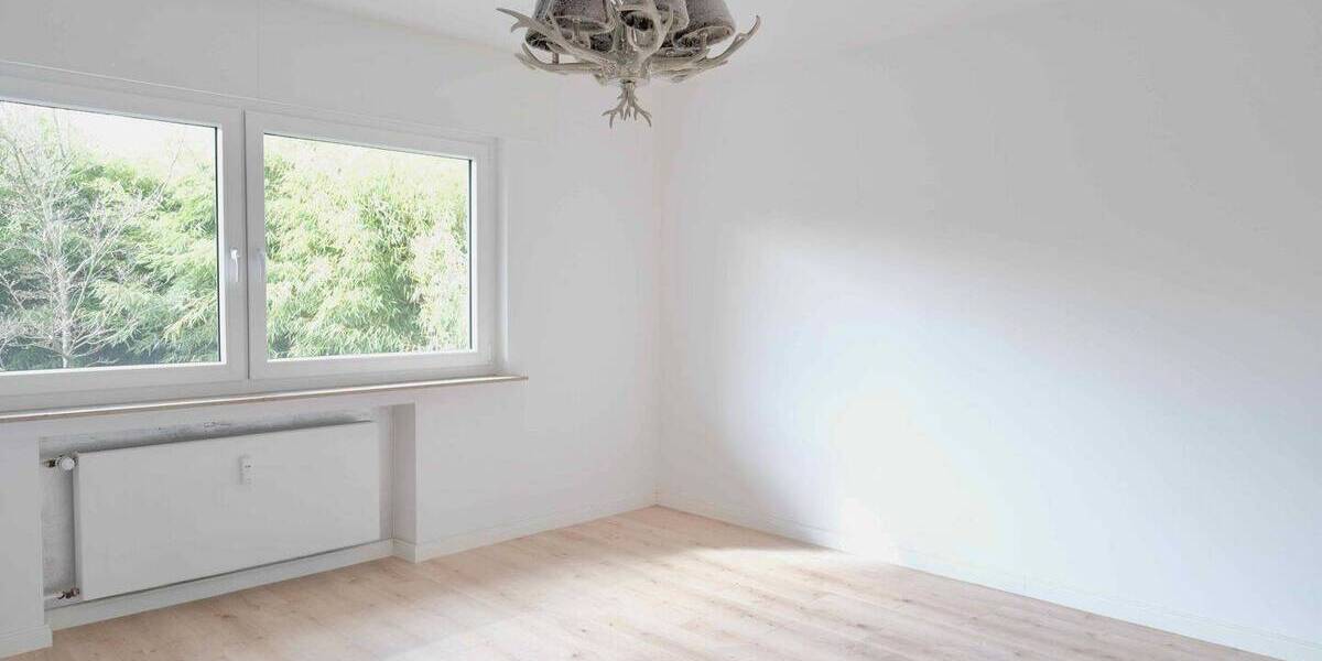 Mehrfamilienhaus, Wohnhaus Willich - 7 Zimmer, 210 m&sup2;, 749.000&euro; | Angebot:26029111