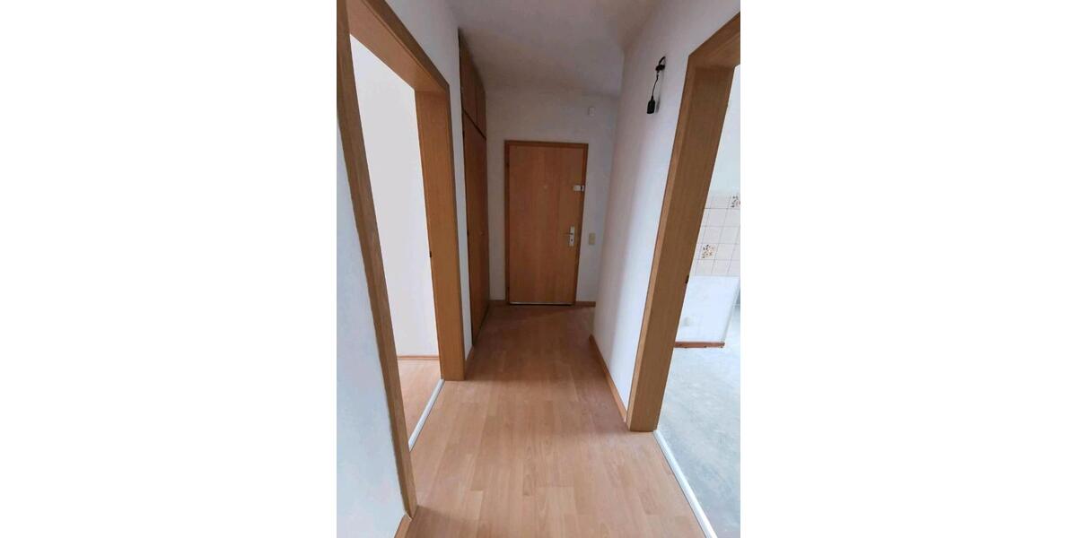 Dachgeschoßwohnung Duisburg Duisburg-Mitte - 5 Zimmer, 110 m&sup2;, 1.250&euro; | Angebot:26553398