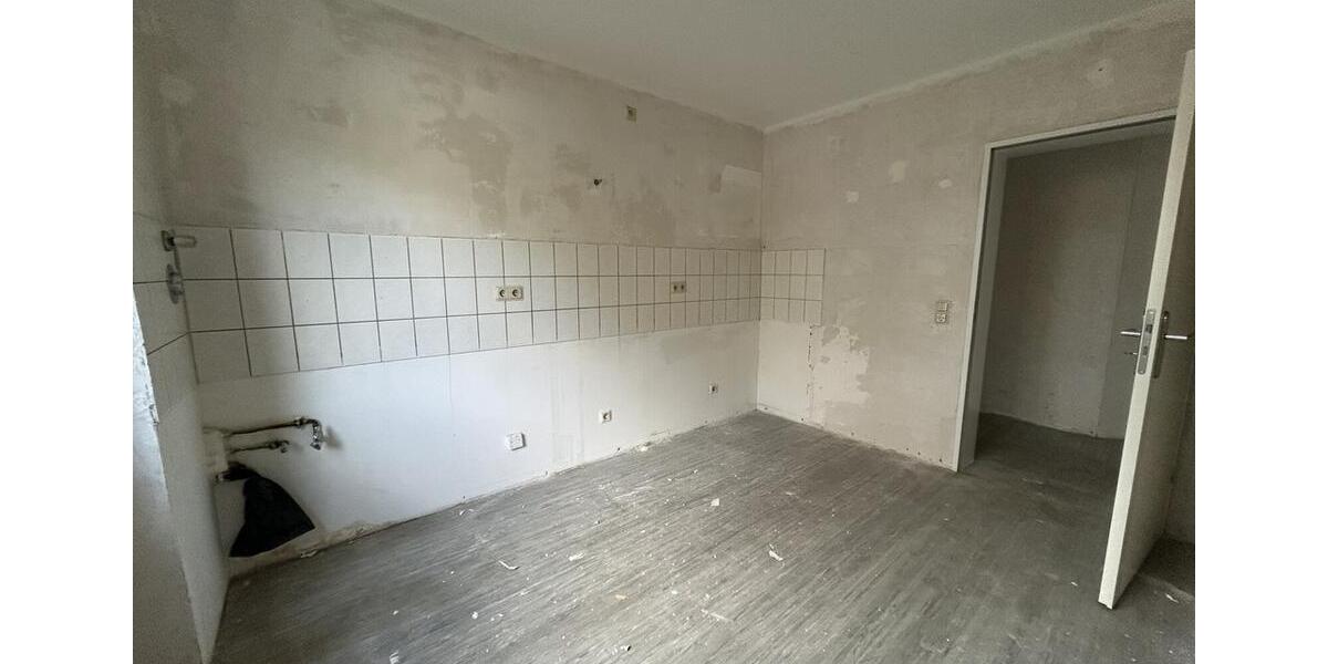 Etagenwohnung Duisburg Hamborn - 3.5 Zimmer, 76 m&sup2;, 449&euro; | Angebot:25389401