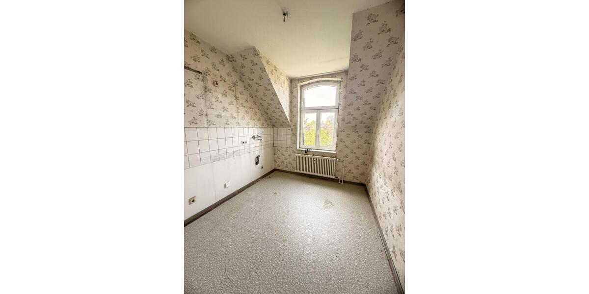 Dachgeschoßwohnung Duisburg Hamborn - 3.5 Zimmer, 70 m&sup2;, 375&euro; | Angebot:26595023
