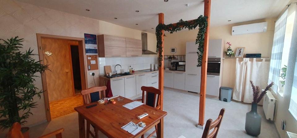 Etagenwohnung Oberhausen Alstaden - 2.5 Zimmer, 93 m&sup2;, 850&euro; | Angebot:27618487