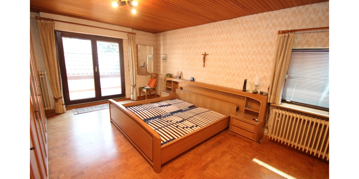 Mit 3D-Rundgang: Ihr neues Zuhause in Reusrath - Einfamilienhaus mit Potenzial und großem Grundstück - Einfamilienhaus Langenfeld | Angebot:26985260