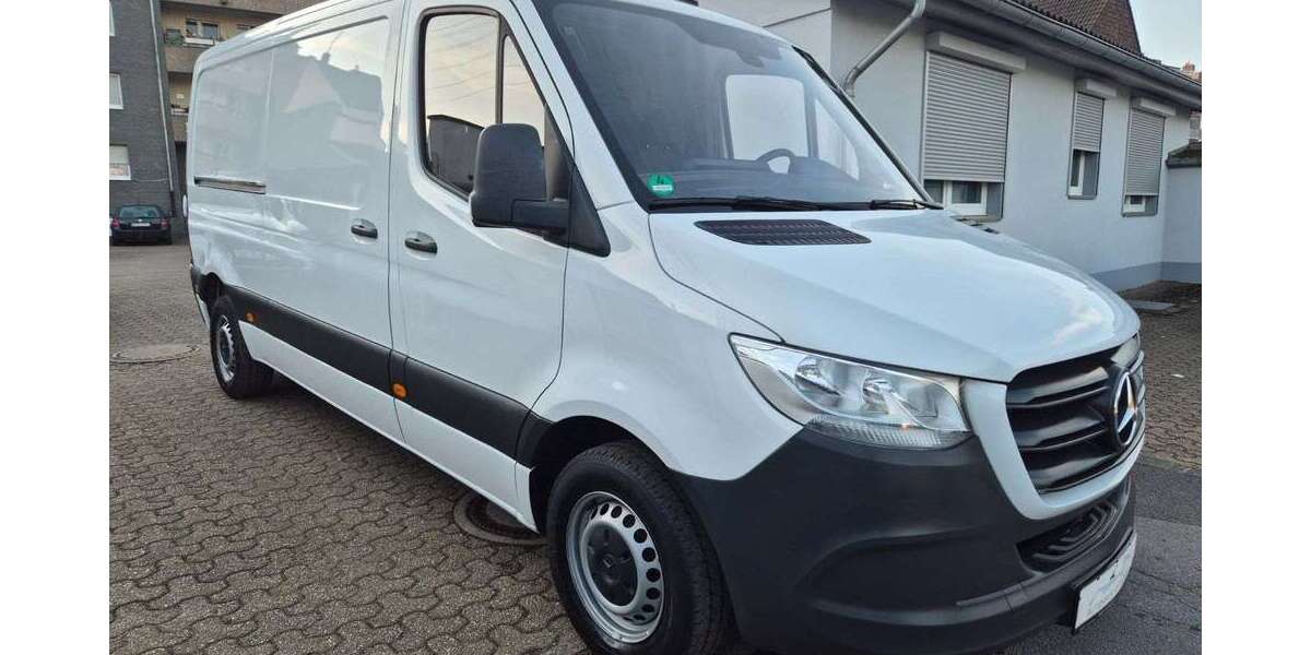 Mercedes-Benz Sprinter 85.000 km 24.690 &euro; Düsseldorf 40591