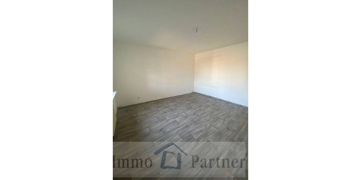 Etagenwohnung Duisburg / Aldenrade Aldenrade - 4 Zimmer, 118 m&sup2;, 158.000&euro; | Angebot:25703067