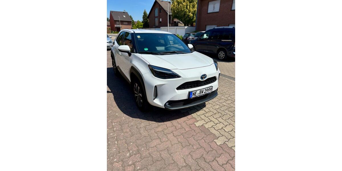 Toyota Yaris Cross 31.000 km 22.999 &euro; Dormagen 41542
