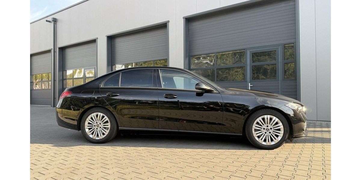 Mercedes-Benz C 200 d Keyless / NAVI / Tempomat / Digit. Tacho 31.000 km 33.990 &euro; Mönchengladbach 41066