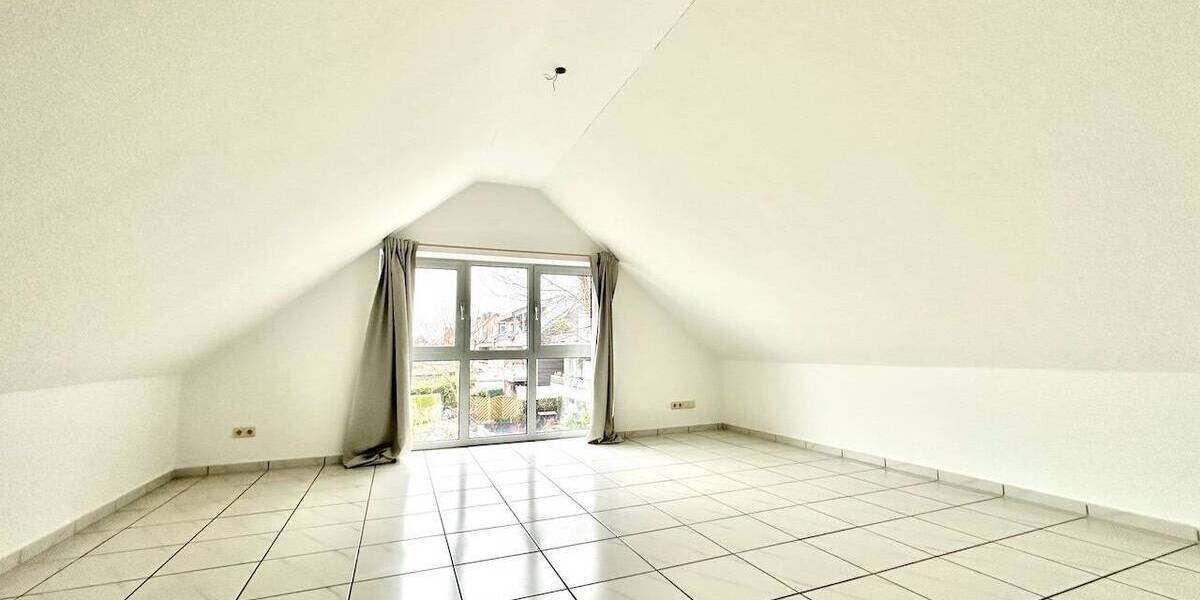 Etagenwohnung Neuss Uedesheim - 3 Zimmer, 94 m&sup2;, 299.000&euro; | Angebot:26657258