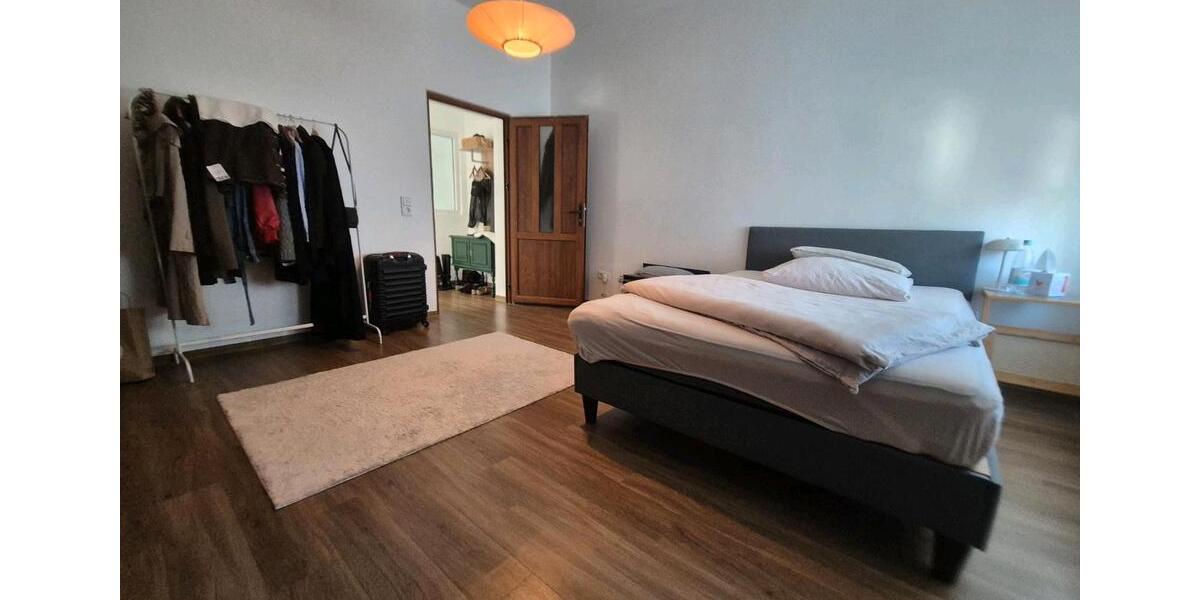 Dachgeschoßwohnung Duisburg Rheinhausen - 2.5 Zimmer, 57 m&sup2;, 670&euro; | Angebot:26665905