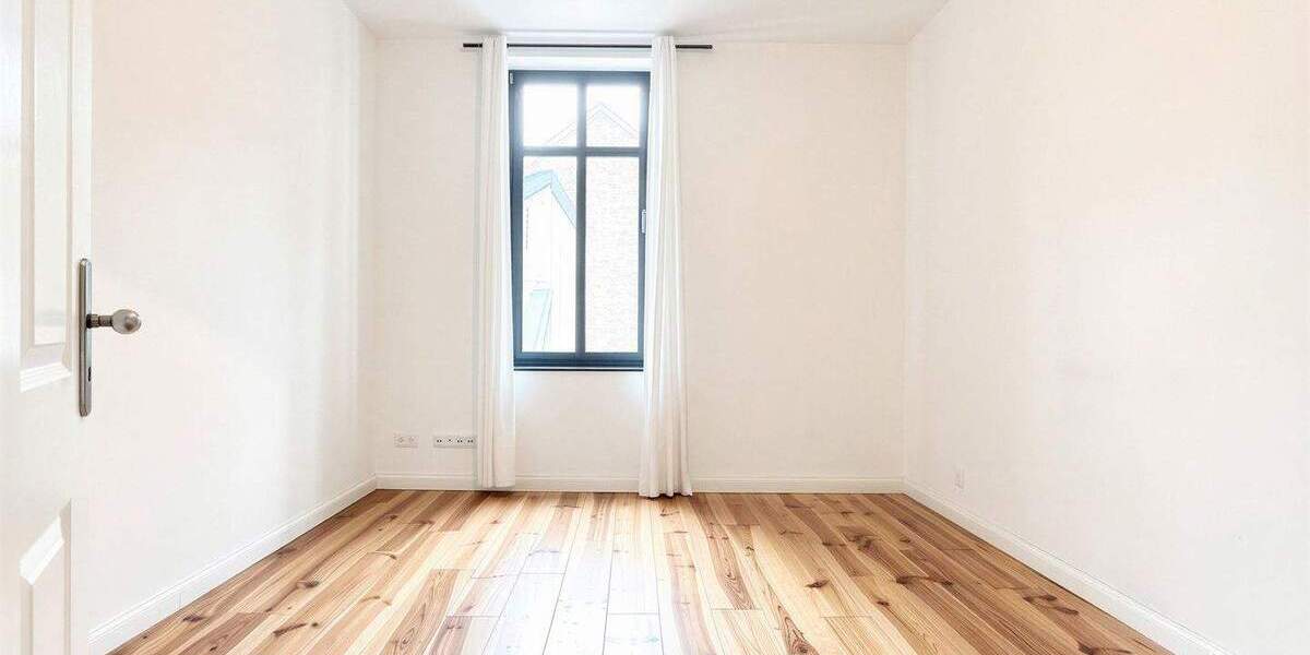 Reihenmittelhaus Mönchengladbach Rheydt - 6 Zimmer, 188 m&sup2;, 425.000&euro; | Angebot:25738825