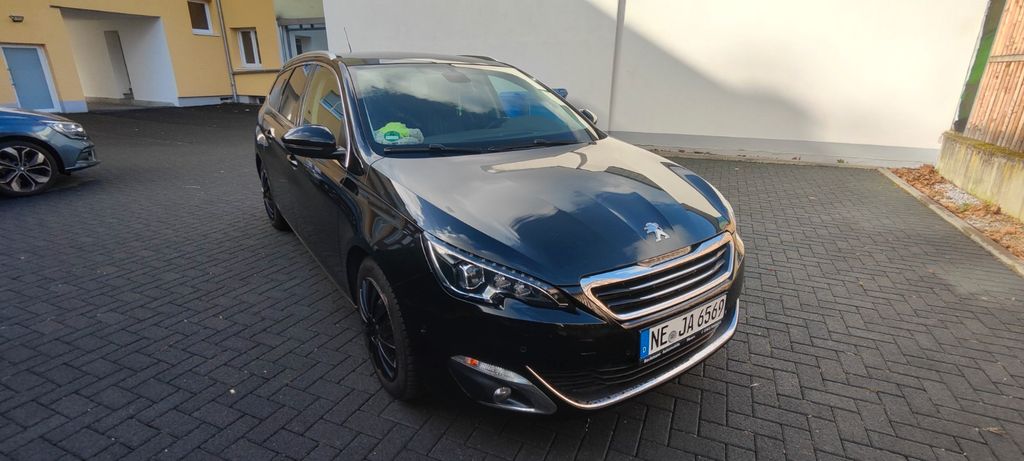 Peugeot 308 170.900 km 8.400 &euro; Neuss 41462