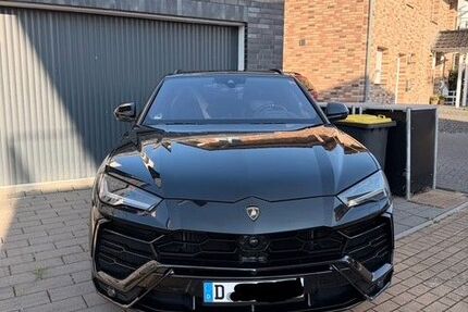 Lamborghini Urus 63.500 km 209.999 &euro; Düsseldorf 40221