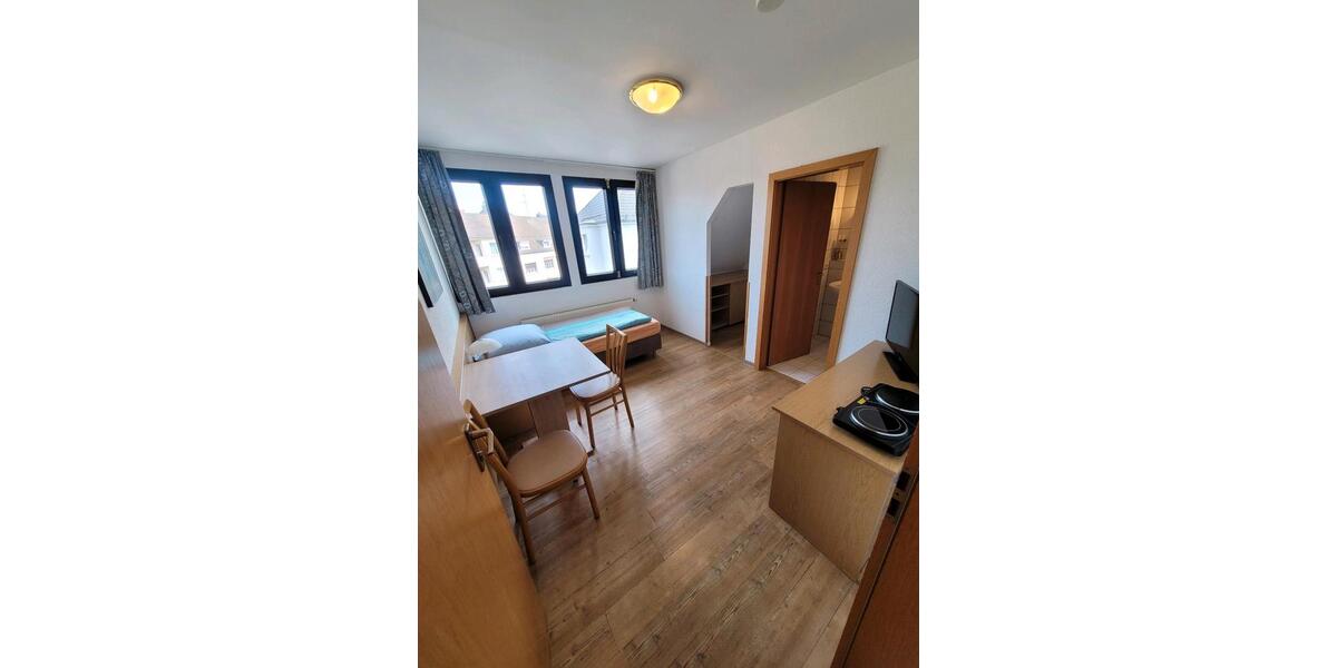 Etagenwohnung Krefeld - 1 Zimmer, 20 m&sup2;, 360&euro; | Angebot:24975316