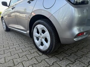 Suzuki Swift Comfort +Automatik+Allwetterreifen+Kamera 3.373 km 17.790 &euro; Meerbusch 40667