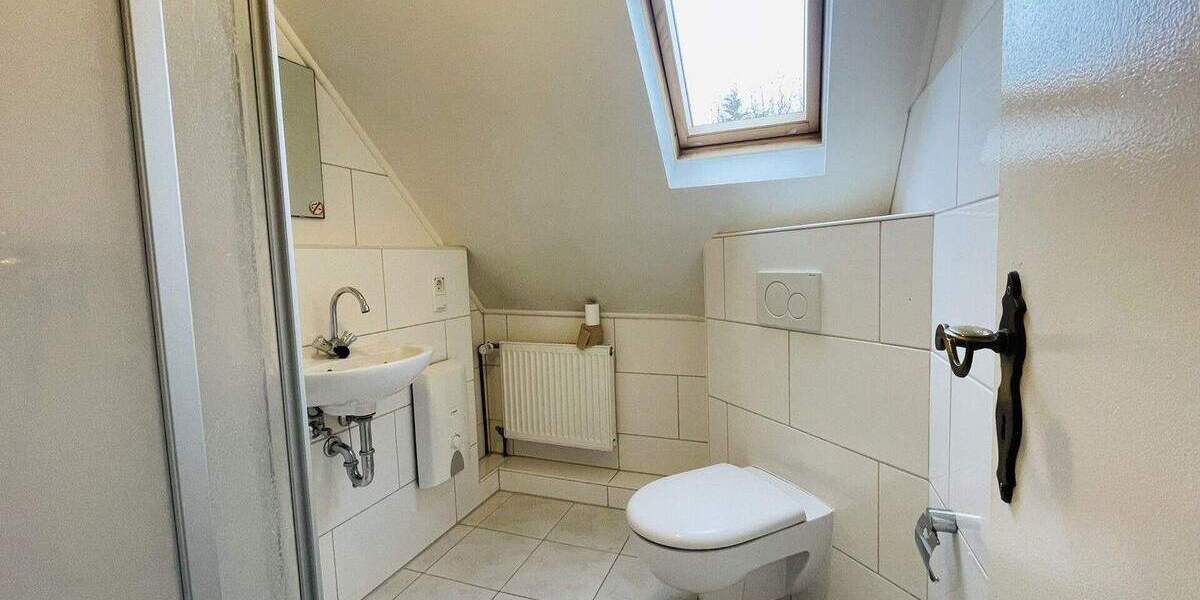 Einfamilienhaus Hilden Kalstert - 5 Zimmer, 107 m&sup2;, 349.000&euro; | Angebot:25689204