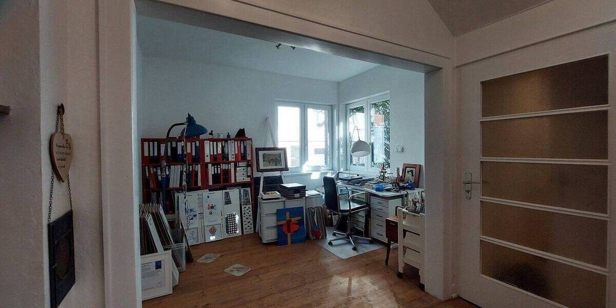 Einfamilienhaus Duisburg Mittelmeiderich - 9 Zimmer, 170 m&sup2;, 345.000&euro; | Angebot:26027718