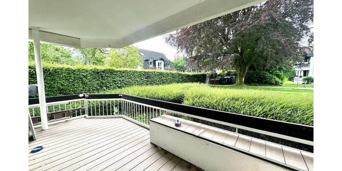Etagenwohnung Neuss Gnadental - 4 Zimmer, 140 m&sup2;, 1.550&euro; | Angebot:26616356