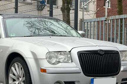 Chrysler 300C 194.222 km 11.990 &euro; Mönchengladbach 41068