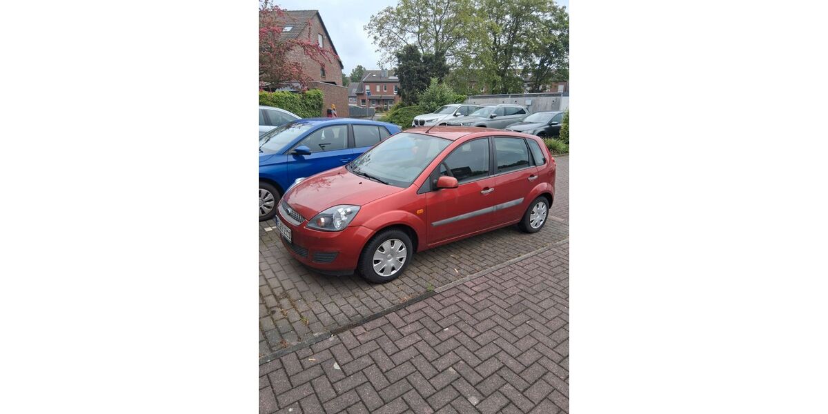 Ford Fiesta 136.190 km 1.600 &euro; Monheim am Rhein 40789