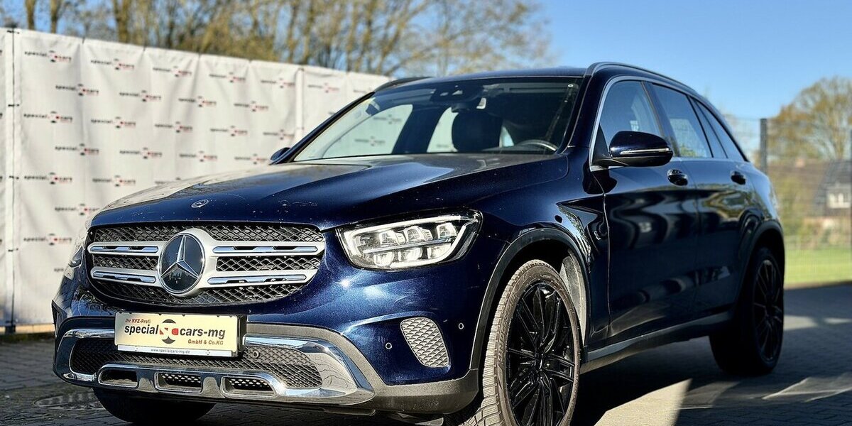 Mercedes-Benz GLC 220 d 4Matic / 1.Hd / MBUX / Kamera / Leder 99.000 km 32.490 &euro; Mönchengladbach 41066