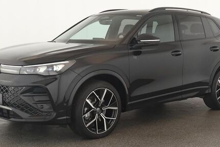 VW Tiguan 17.500 km 46.084 &euro; Düsseldorf 40233