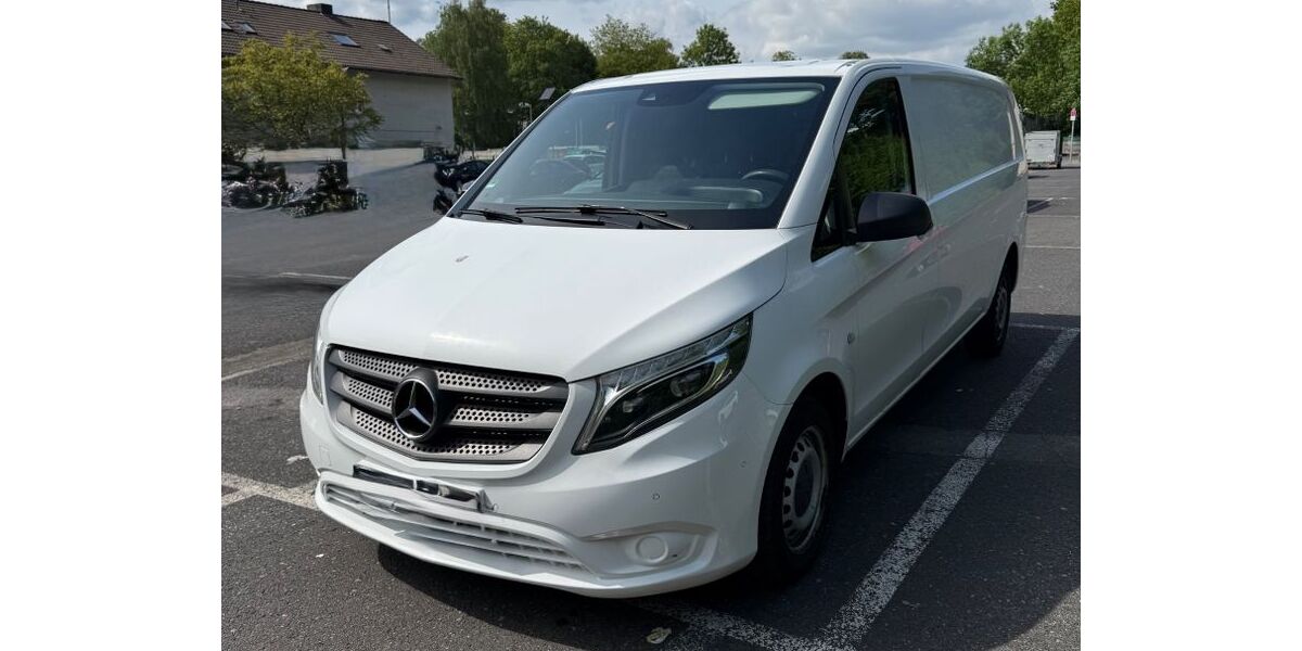 Mercedes-Benz Vito 199.450 km 10.900 &euro; Mettmann 40822