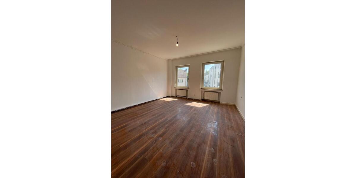 Etagenwohnung Mönchengladbach - 4 Zimmer, 100 m&sup2;, 850&euro; | Angebot:26679375