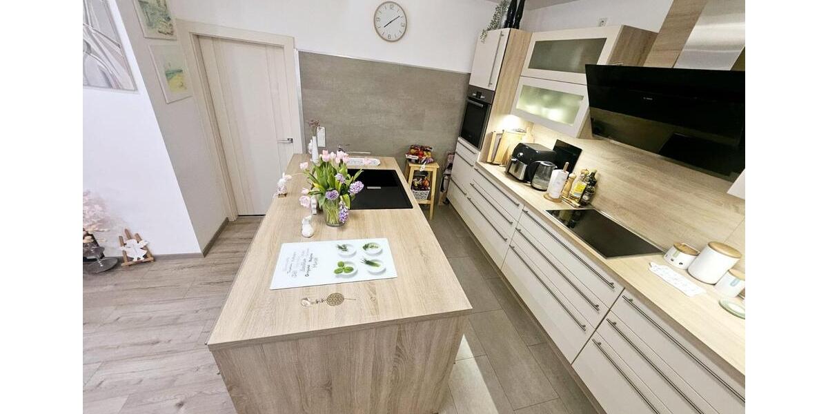 Etagenwohnung Mönchengladbach Süd - 2 Zimmer, 132 m&sup2;, 199.000&euro; | Angebot:25043820