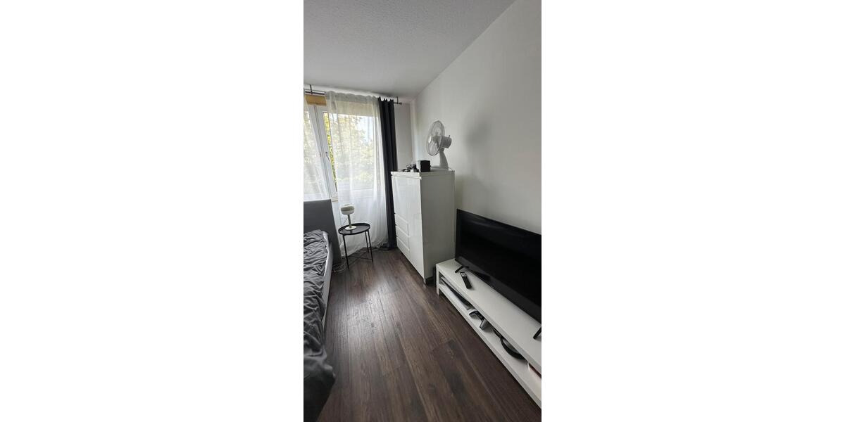 Etagenwohnung Düsseldorf Pempelfort - 1 Zimmer, 33 m&sup2;, 895&euro; | Angebot:25635921