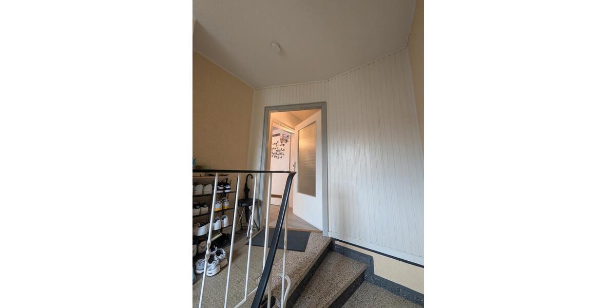 Dachgeschoßwohnung Grevenbroich - 2 Zimmer, 44 m&sup2;, 470&euro; | Angebot:26652866