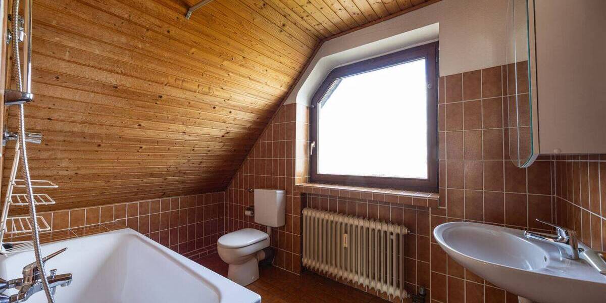 Reihenmittelhaus Duisburg Rumeln-Kaldenhausen - 5 Zimmer, 148 m&sup2;, 398.000&euro; | Angebot:26658254