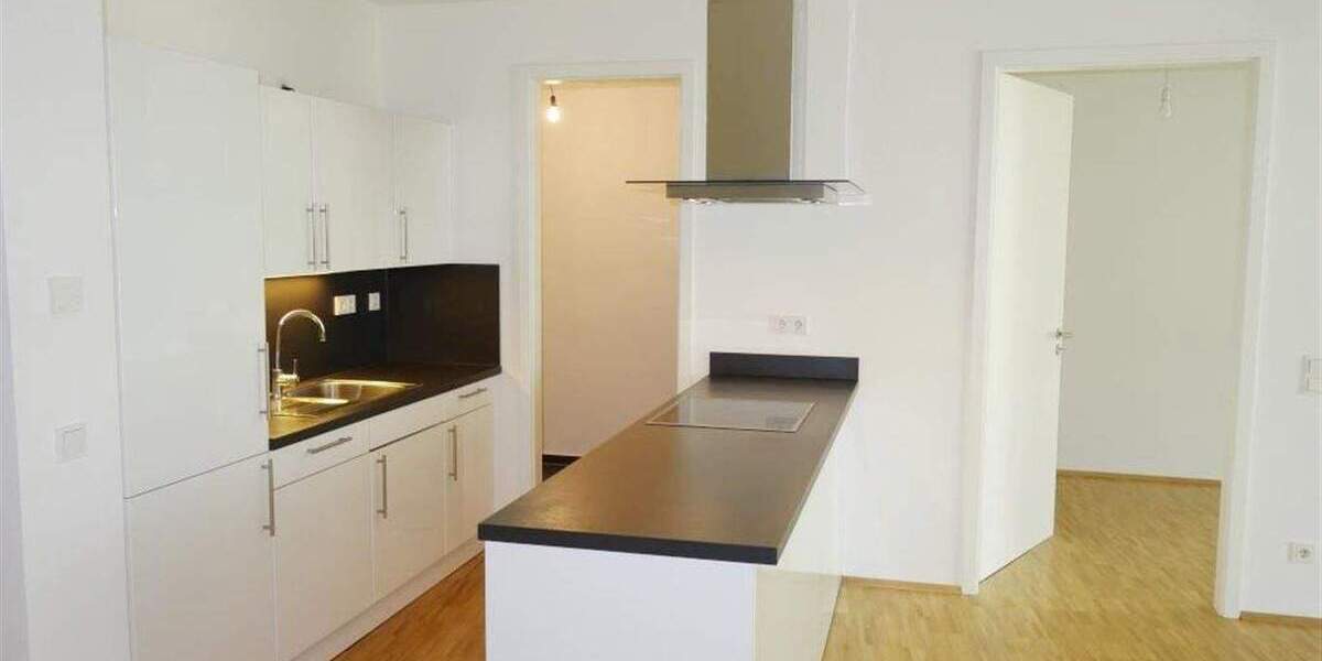 Etagenwohnung Mönchengladbach Stadtmitte - 3 Zimmer, 87 m&sup2;, 1.158&euro; | Angebot:25707467