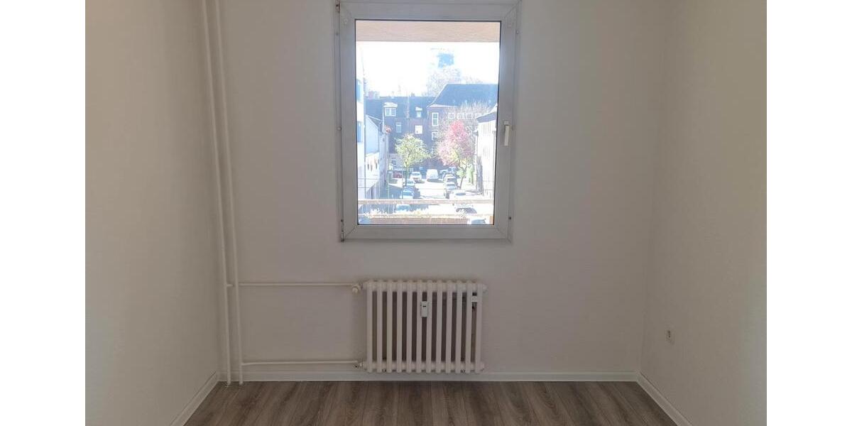 Etagenwohnung Duisburg Hamborn - 4 Zimmer, 74 m&sup2;, 528&euro; | Angebot:26007304