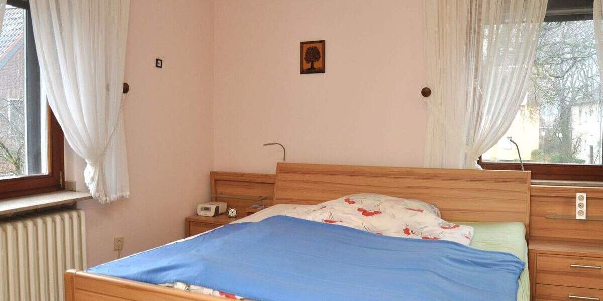 Reihenendhaus Duisburg Hochemmerich - 5 Zimmer, 87 m&sup2;, 249.000&euro; | Angebot:25744080