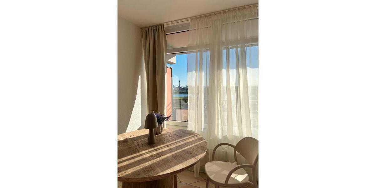 Etagenwohnung Neuss - 1 Zimmer, 35 m&sup2;, 990&euro; | Angebot:26020346