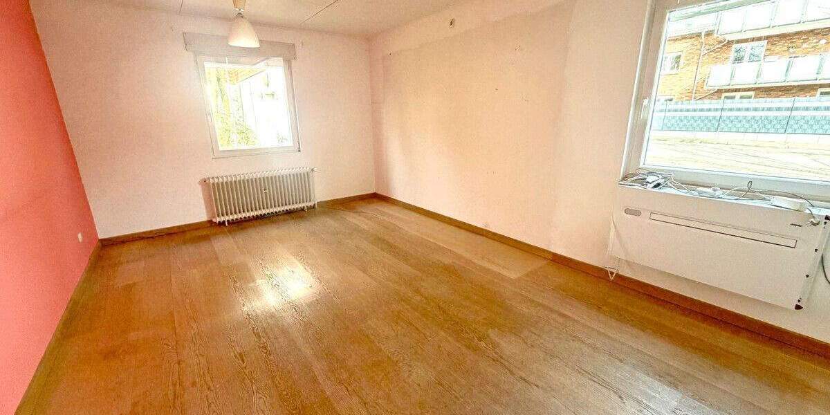 Einfamilienhaus Moers Utfort - 5 Zimmer, 203 m&sup2;, 420.000&euro; | Angebot:25684460