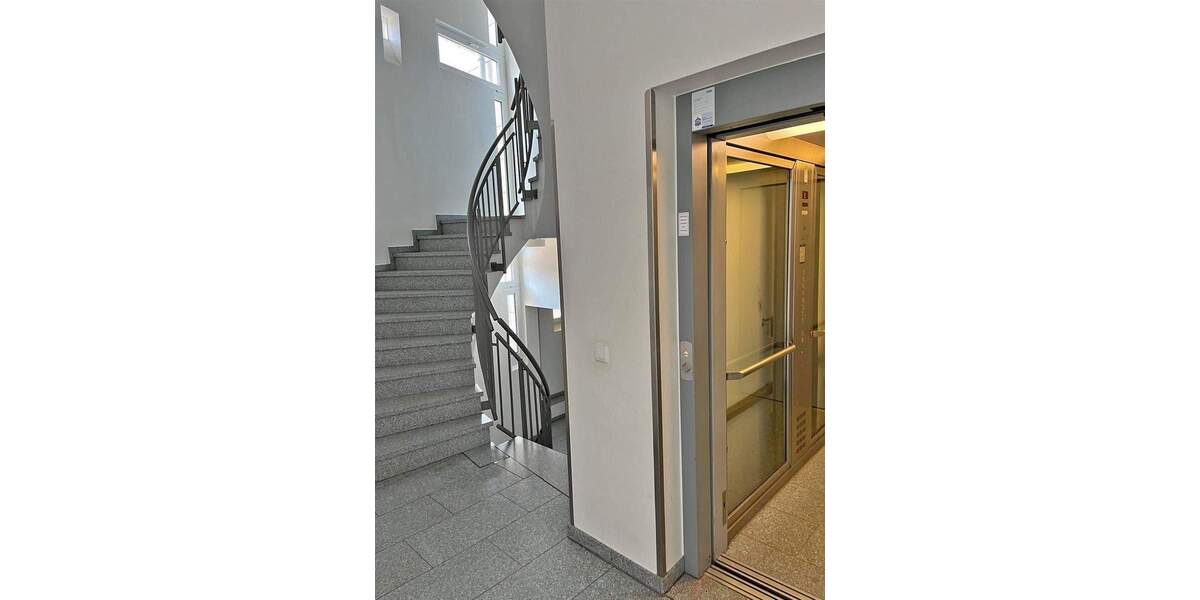 Etagenwohnung Düsseldorf Golzheim - 1 Zimmer, 48 m&sup2;, 299.000&euro; | Angebot:25695097