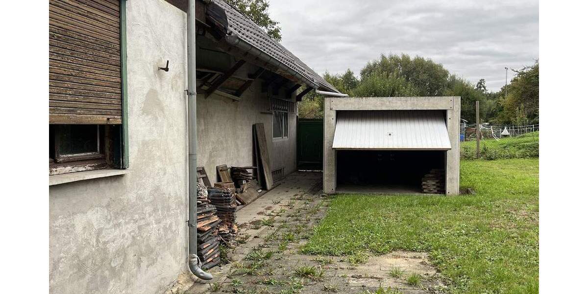 Einfamilienhaus Mönchengladbach-Wickrathberg Wickrathberg - 8 Zimmer, 200 m&sup2;, 270.000&euro; | Angebot:25703873