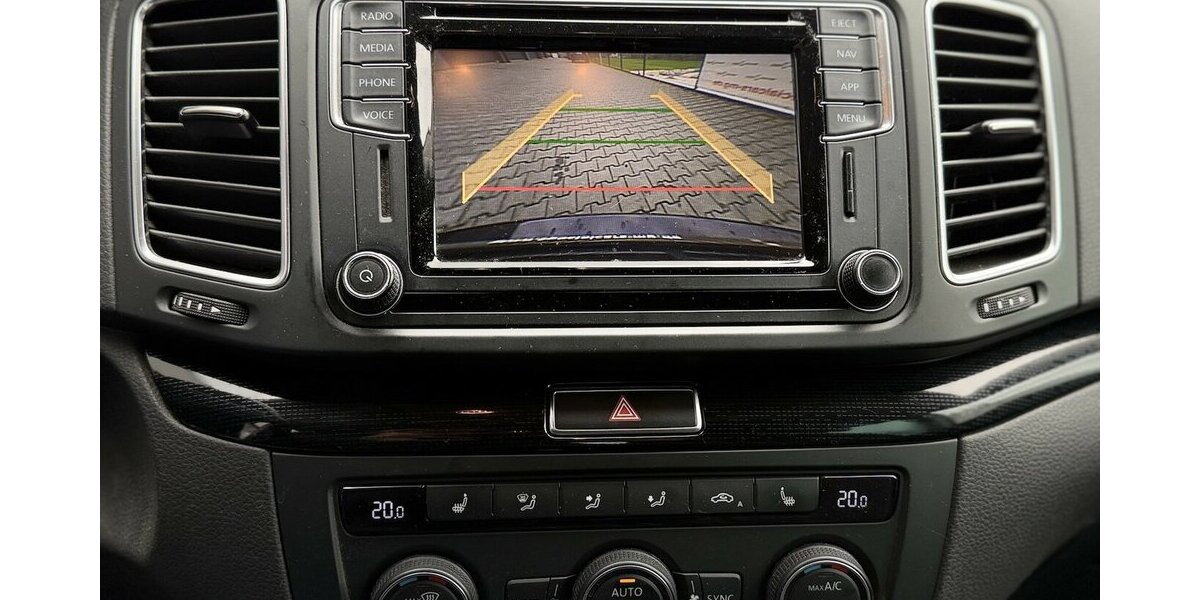 VW Sharan Sound / EL.Türe / Carplay / Kamera / DAB 113.657 km 24.590 &euro; Mönchengladbach 41066