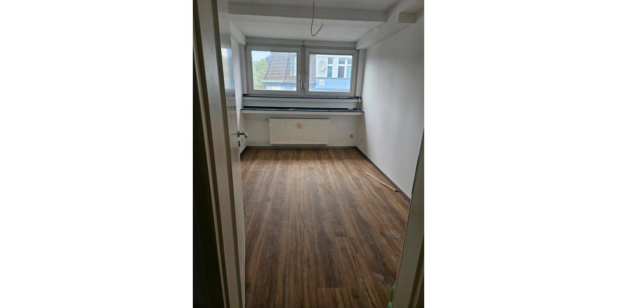 Dachgeschoßwohnung Duisburg Duisburg-Mitte - 2 Zimmer, 45 m&sup2;, 450&euro; | Angebot:26659109