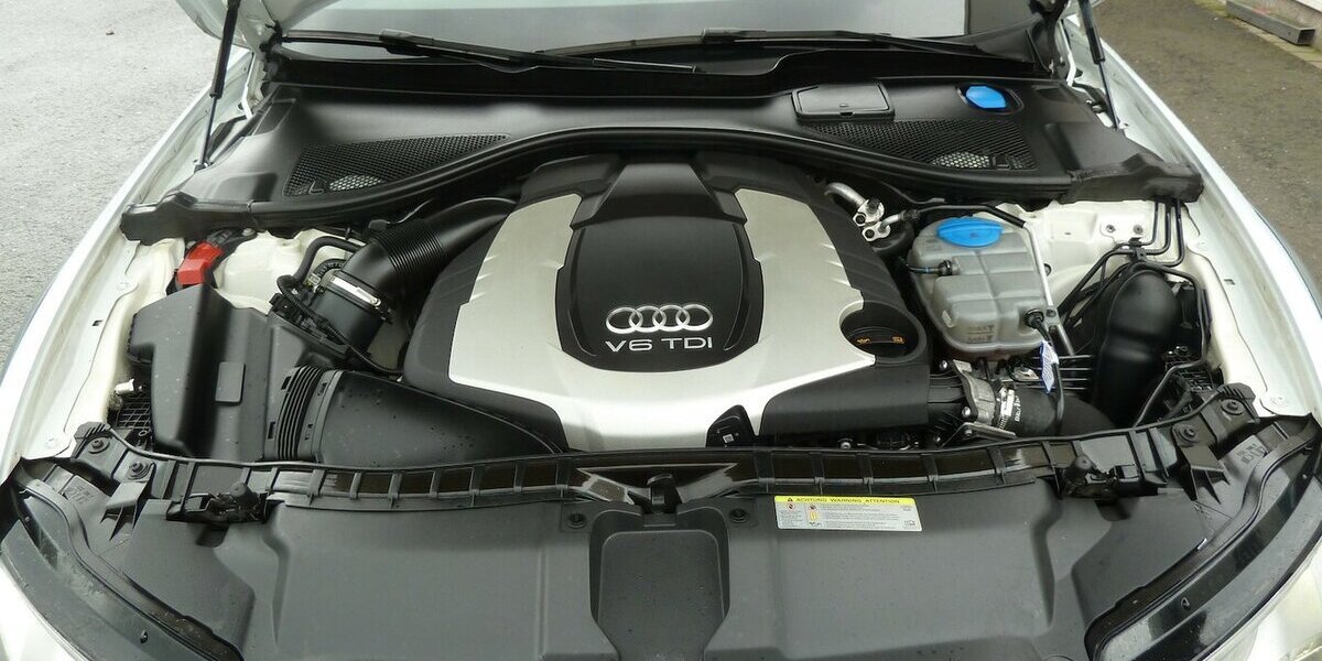 Audi A6 Allroad 3.0 TDI S-tronic Leder Navi Xenon 19´´ 292.000 km 10.900 &euro; Ratingen 40885